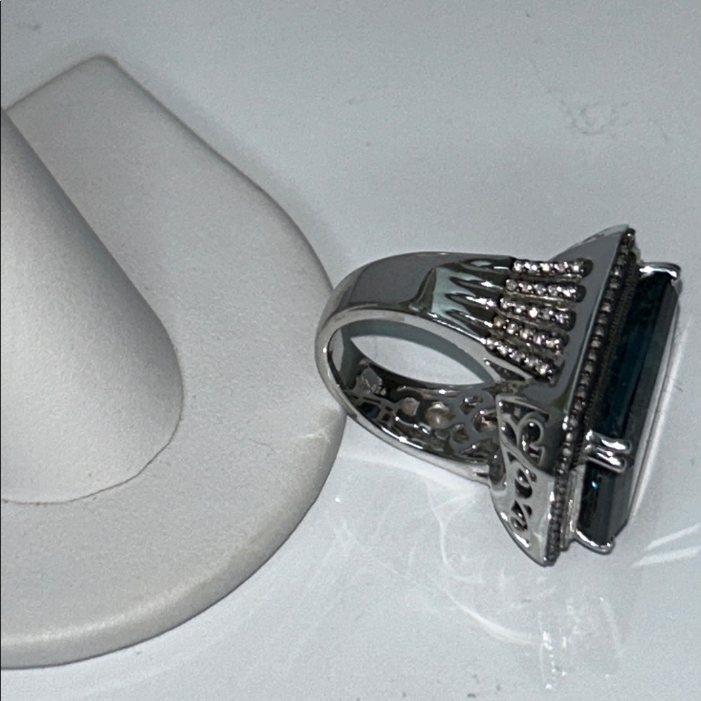 NWOT Genuine Square London Blue Topaz White Topaz Halo  Gemstone Designer Ring - Picture 7 of 9